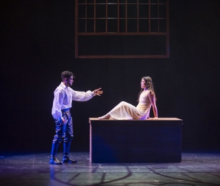 La Compañía de Teatro UTPL conmemoró sus 20 años de trayectoria artística con el estreno de la obra Otelo