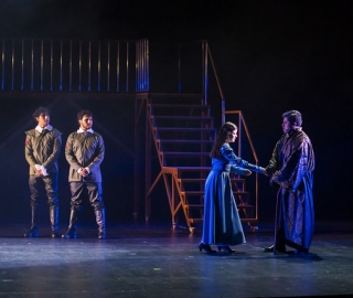 La Compañía de Teatro UTPL conmemoró sus 20 años de trayectoria artística con el estreno de la obra Otelo La Compañía de Teatro UTPL conmemoró sus 20 años de trayectoria artística con el estreno de la obra Otelo