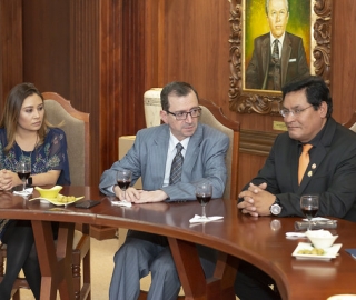 Firma de convenio con Universidad Nacional Hermilio Valdizán Firma de convenio con Universidad Nacional Hermilio Valdizán