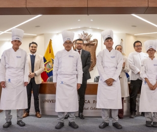 Investidura de estudiantes de primer ciclo de la carrera de Gastronomía UTPL