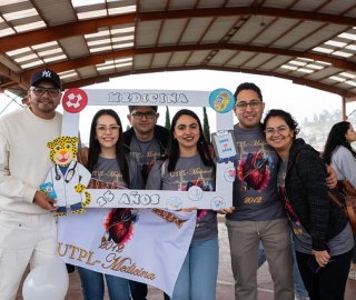 Desfile de Promociones y Ginkana – 25 Años de Medicina UTPL
