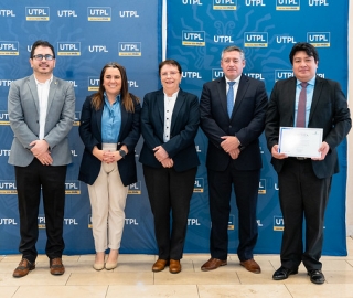 Entrega simbólica de acreditaciones internacionales otorgadas por la Agencia Acreditadora de Chile A&C.