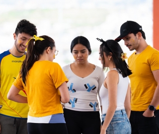 Desfile de Promociones y Ginkana – 25 Años de Medicina UTPL