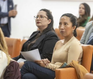 Conversatorio e inauguración de la exposición “Astrónomas” en UTPL Conversatorio e inauguración de la exposición “Astrónomas” en UTPL