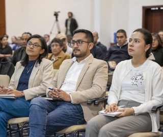 Charla magistral: Familia, la perfección no existe, pero el amor sí