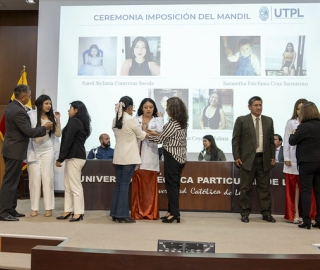 Ceremonia de imposición de mandiles a los estudiantes de 7mo ciclo de la carrera de Psicología Clínica