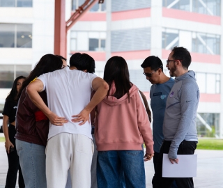 Desfile de Promociones y Ginkana – 25 Años de Medicina UTPL