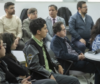 Presentación del libro "Seguridad, Paz y Desarrollo" de César Ulloa