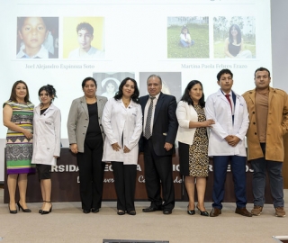 Ceremonia de imposición de mandiles a los estudiantes de 7mo ciclo de la carrera de Psicología Clínica