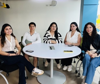 Estudiantes mentores Capacitación