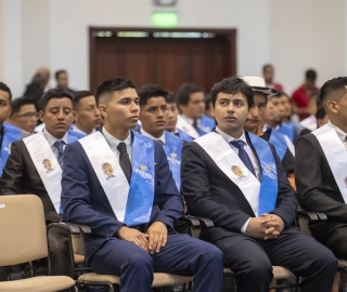 Décimo Quinta Promoción de Graduados ESCOP UTPL Décimo Quinta Promoción de Graduados ESCOP UTPL