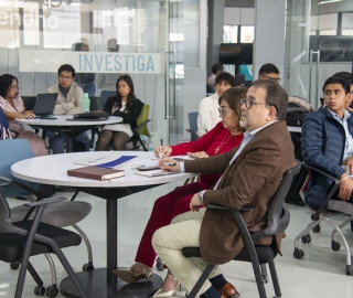 Expo Semestre Ascendere | Reto: desarrollo de portal web, Cámara de Comercio de Loja.
