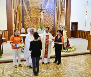 Misa de Acción de Gracias por la visita de la sagrada imagen de la Virgen del Cisne Misa de Acción de Gracias por la visita de la sagrada imagen de la Virgen del Cisne
