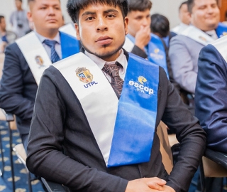 Décimo Quinta Promoción de Graduados ESCOP UTPL Décimo Quinta Promoción de Graduados ESCOP UTPL