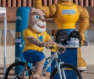 Feria Académica 2025 "Transforma tu Vida Universitaria"