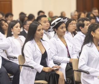 Ceremonia de Imposición de Mandiles – Medicina UTPL Ceremonia de Imposición de Mandiles – Medicina UTPL