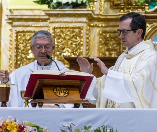 Misa Institucional en honor a la Virgen de El Cisne Misa Institucional en honor a la Virgen de El Cisne