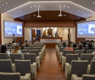 Presentación de la revista digital Política y Políticas, Volumen IV