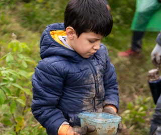 Reforestación en Cajanuma en alianza con Cascos Verdes