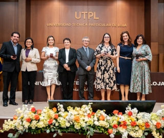 Homenaje al personal UTPL por sus años de servicio Homenaje al personal UTPL por sus años de servicio