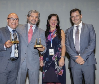 UTPL recibe dos premios en la V Entrega de premios Ei. UTPL recibe dos premios en la V Entrega de premios Ei.