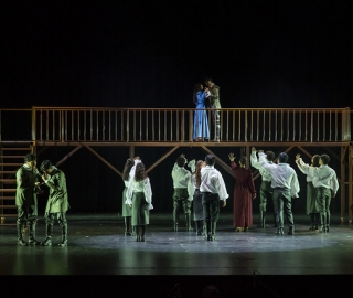 La Compañía de Teatro UTPL conmemoró sus 20 años de trayectoria artística con el estreno de la obra Otelo