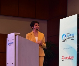 UTPL presente en el I Summit de Cooperativas de Ahorro y Crédito en Guayaquil UTPL presente en el I Summit de Cooperativas de Ahorro y Crédito en Guayaquil