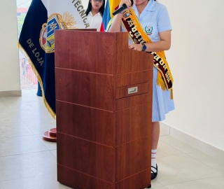 Entrega de Becas UTPL a estudiantes Abanderados | Quevedo