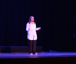 Carrera de Comunicación presentó la obra de teatro "Espejos" Carrera de Comunicación presentó la obra de teatro "Espejos"