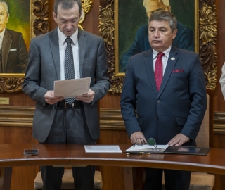 Posesión de autoridades académicas y ejecutivas