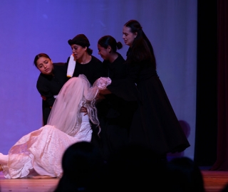 La Casa de Bernarda Alba | Compañía de Teatro UTPL La Casa de Bernarda Alba | Compañía de Teatro UTPL