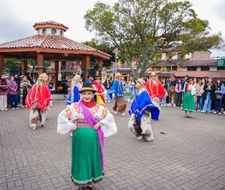 Homenaje a los Yachaks en la Chakana. Inti Raymi de las universidades y diversidades 2025 Homenaje a los Yachaks en la Chakana. Inti Raymi de las universidades y diversidades 2025