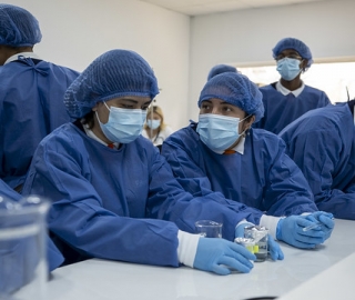 Talleres Académicos de Bioquímica y Farmacia y Geología Talleres Académicos de Bioquímica y Farmacia y Geología