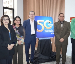 UTPL Conecta Futuro: Presentación de nuevas carreras y develación de imagen por los 50 años de Educación a Distancia