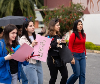 Desfile de Promociones y Ginkana – 25 Años de Medicina UTPL Desfile de Promociones y Ginkana – 25 Años de Medicina UTPL