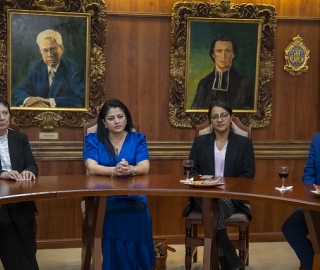 Firma de convenios específicos de cooperación interinstitucional entre la UTPL, la Federación Nacional de Corredores de Bienes Raíces y la Unidad Educativa Fiscomisional de Fuerzas Armadas “Colegio Militar n.º 5 Tcrn. Lauro Guerrero”. Firma de convenios específicos de cooperación interinstitucional entre la UTPL, la Federación Nacional de Corredores de Bienes Raíces y la Unidad Educativa Fiscomisional de Fuerzas Armadas “Colegio Militar n.º 5 Tcrn. Lauro Guerrero”.