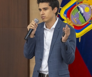 Conferencia Magistral “Del dato al impacto: la materia prima de la economía del siglo XXI”.