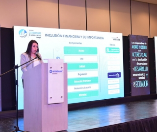 UTPL presente en el I Summit de Cooperativas de Ahorro y Crédito en Guayaquil UTPL presente en el I Summit de Cooperativas de Ahorro y Crédito en Guayaquil