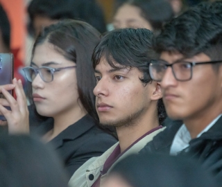 UTPL presente en sesión solemne por el día del periodista