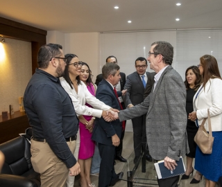 Visita protocolaria de asambleístas nacionales a la UTPL