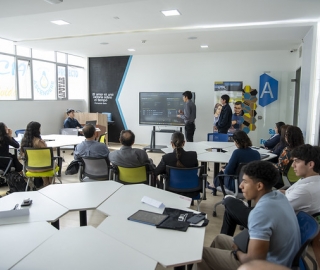 Finanzas aplicadas: análisis financiero y estrategias de inversión y financiamiento para impulsar la competitividad empresarial