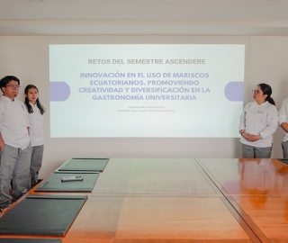 Innovación en el uso de mariscos ecuatorianos. Promoviendo creatividad y diversificación en la Gastronomía Universitaria Innovación en el uso de mariscos ecuatorianos. Promoviendo creatividad y diversificación en la Gastronomía Universitaria