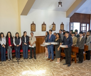 Imposición de mandiles | Carrera de Bioquímica y Farmacia