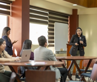Presentación de resultados del proyecto de investigación UTPL “Emprendimientos Turísticos en Ecuador” Presentación de resultados del proyecto de investigación UTPL “Emprendimientos Turísticos en Ecuador”