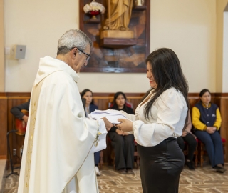 Imposición de mandiles a estudiantes de Fisioterapia