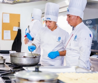 Concurso de gastronomía en la Semana del Estudiante "Fernando Rielo 2025"