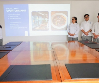 Innovación en el uso de mariscos ecuatorianos. Promoviendo creatividad y diversificación en la Gastronomía Universitaria Innovación en el uso de mariscos ecuatorianos. Promoviendo creatividad y diversificación en la Gastronomía Universitaria