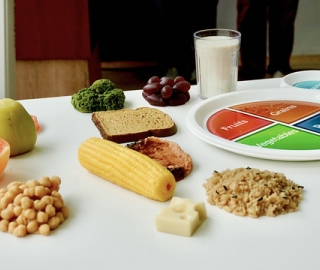 Informados: una comunidad educativa nutricionalmente consciente Informados: una comunidad educativa nutricionalmente consciente