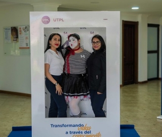 54 años UTPL
