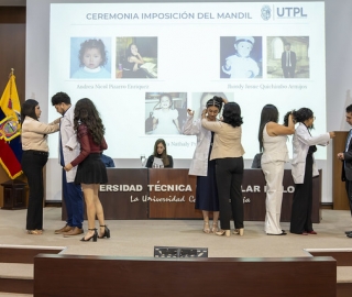 Ceremonia de imposición de mandiles a los estudiantes de 7mo ciclo de la carrera de Psicología Clínica